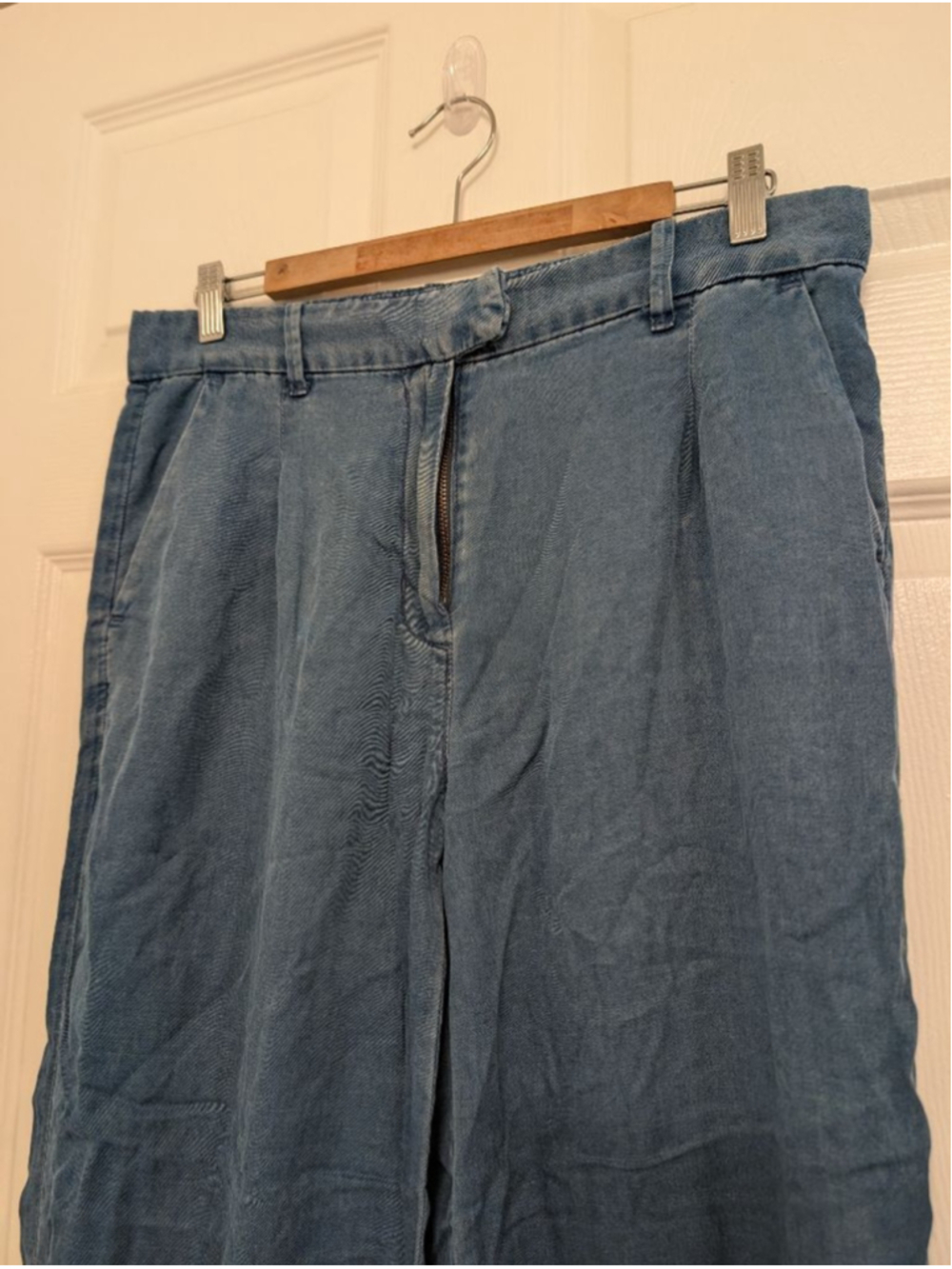 Women's American Eagle Blue Wide Leg Trousers Sz 8 lightweight denim jeans style - Picture 2 of 9